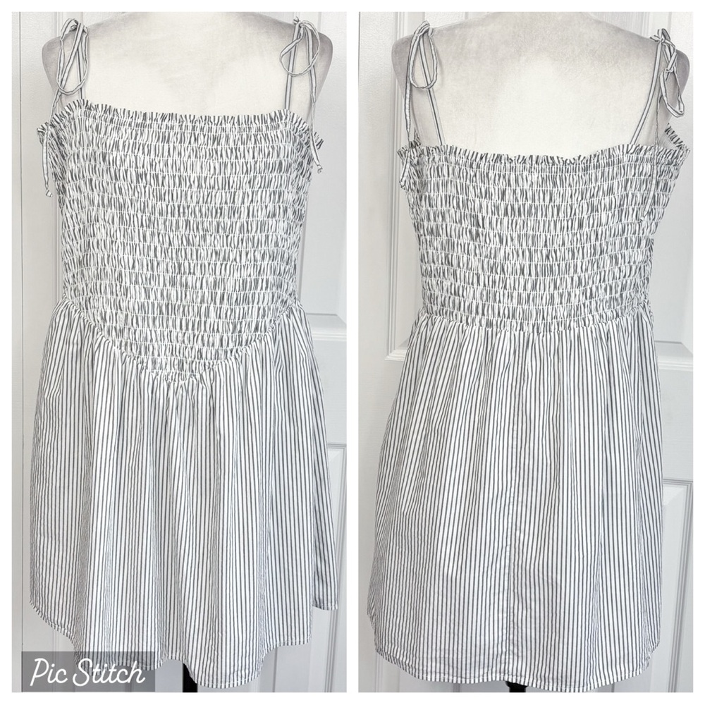 American Eagle Gray & White Stripe Smocked Tie Strap Mini Sundress XL